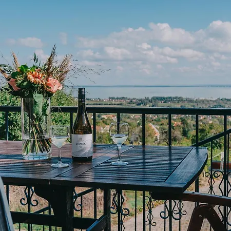 Hegyi Füge Nyaraló *