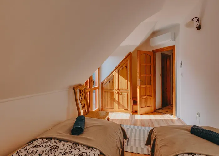 Hegyi Fuege Vendeghaz Csopak